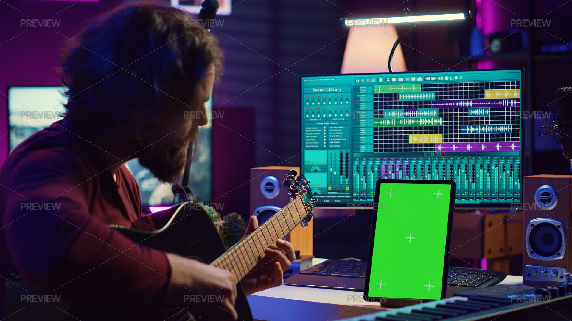 Sound Engineer Apps Sound Engineer Practices Playing Acoustic Guitar Using Learning App ...