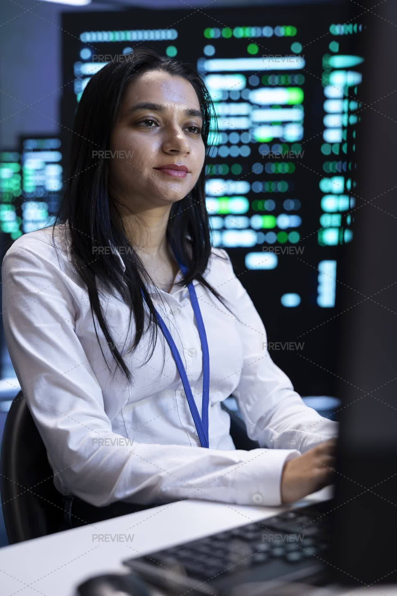 Data Engineer Performance Engineer Monitoring And Optimizing Data Center Performance - Stock ...